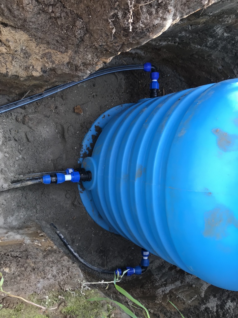 кессон Родлекс мини с 3 шлангами для летнего водопровода.jpeg