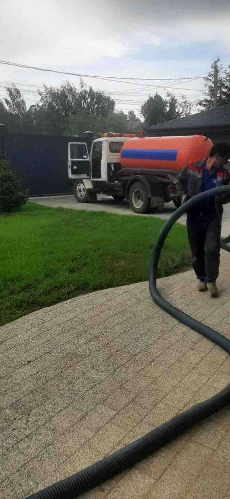 откачка Евролос в Красногорске.jpg
